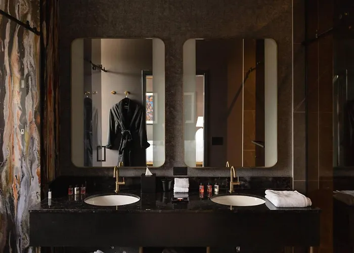 The Industrialist Hotel, Pittsburgh, Autograph Collection 4*