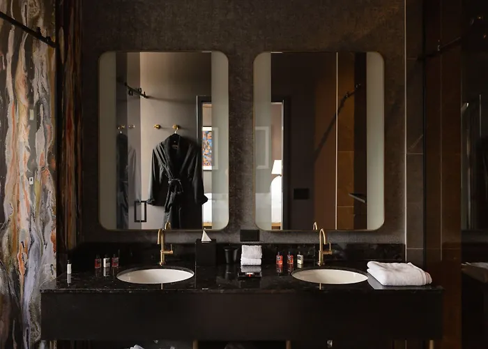 The Industrialist Hotel, Pittsburgh, Autograph Collection Hotel 4*
